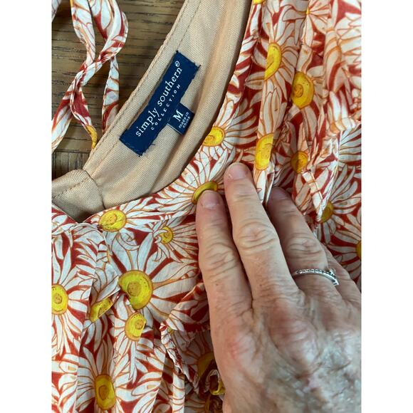 Simply Southern Floral Hobo Long Sleeve Size Medium With Ruffles PTP 18.5” - Picture 7 of 7